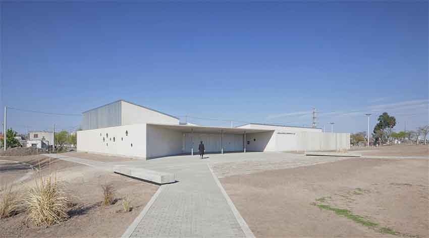 Jardín municipal Barranquitas Sur, Proyecto
de la Secretaría de Planeamiento, Municipalidad de Santa Fe, Santa Fe, 2012.