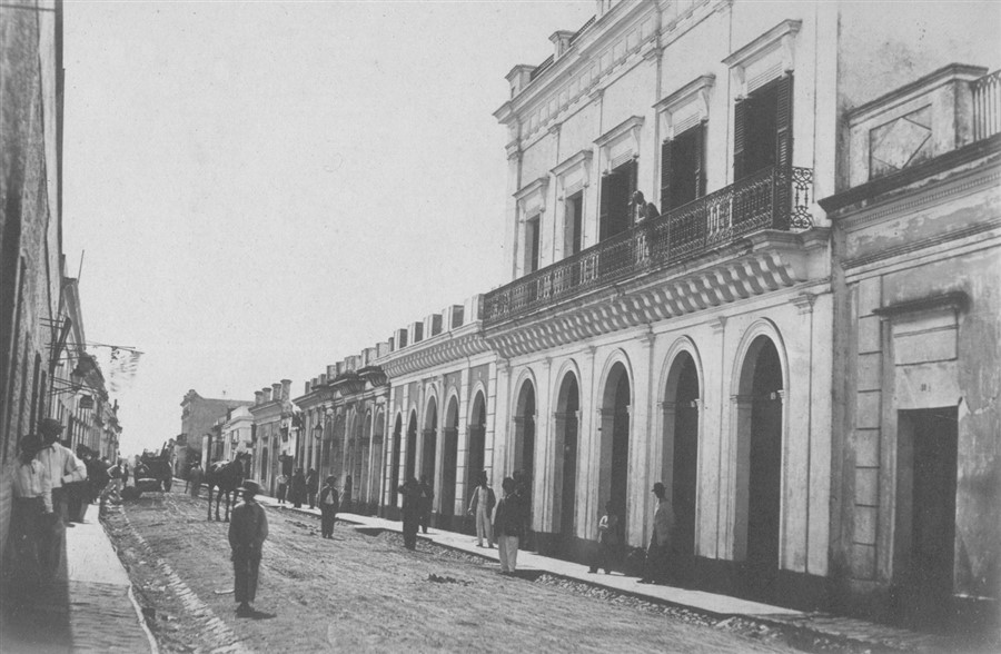La
ciudad de Rosario a mediados del siglo XIX: Vista hacia el oeste de la esquina
de calles Córdoba y Comercio.