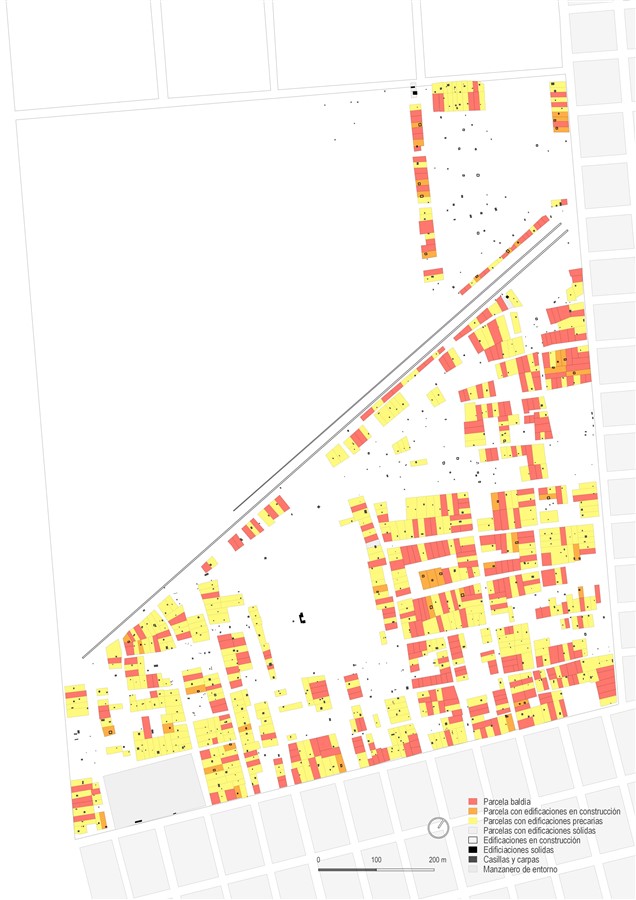 Los barrios a un mes de
su origen en 2012. Las relaciones entre edificaciones y parcelación.