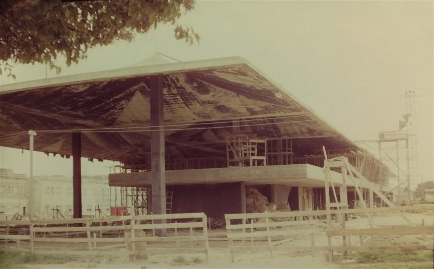 Fotograf&iacute;a de obra en
proceso. Concurso Estaci&oacute;n de &Oacute;mnibus de Luj&aacute;n 