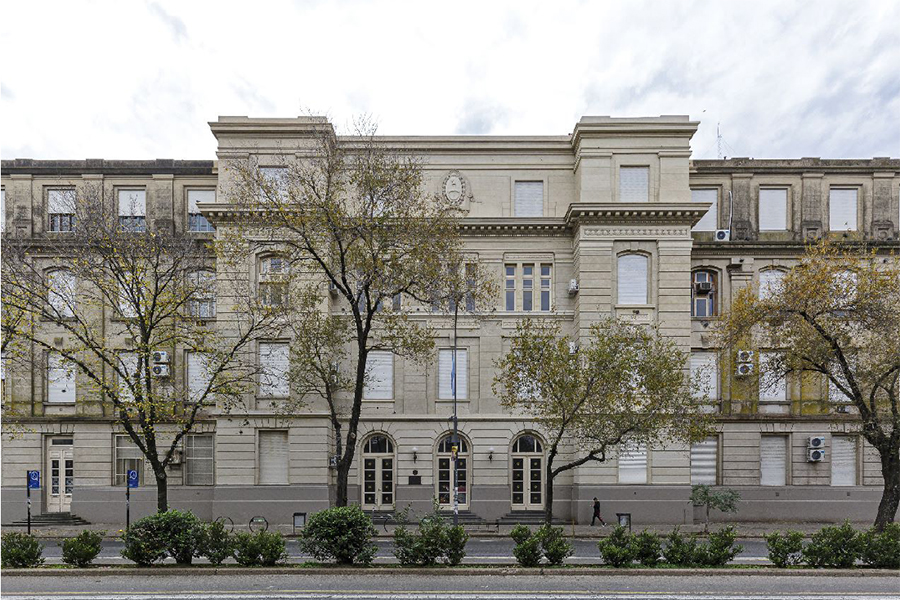 Imagen actual del edificio sobre Av.
Pellegrini.
 